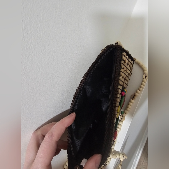 Handcrafted Beaded Flower Crossbody Bag in Natural and Multicolor - Picture 5 of 10